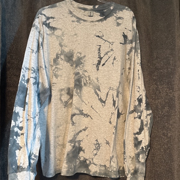 X-Large Long Sleeve Tie Dye Gray Tee - Picture 1 of 6